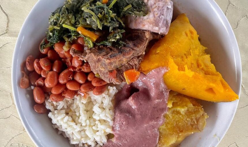 What Cuisines should i try when i visit Uganda